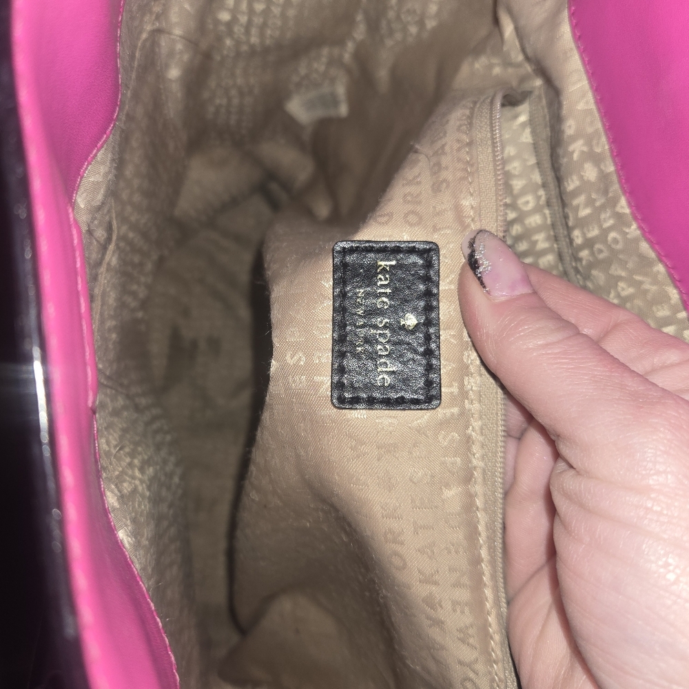 Kate Spade Vibrant Black & Pink Bag with Beige Interior - Picture 3 of 16